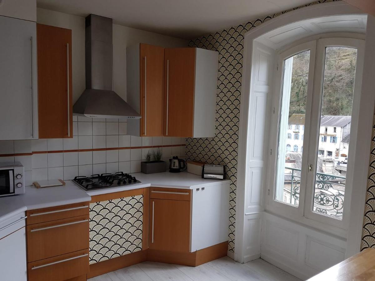 Tulle : Bel Appartement Lumineux En Centre Ville Екстериор снимка