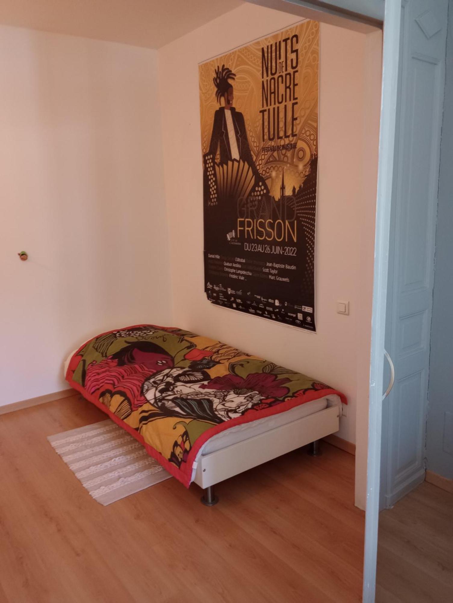 Tulle : Bel Appartement Lumineux En Centre Ville Екстериор снимка