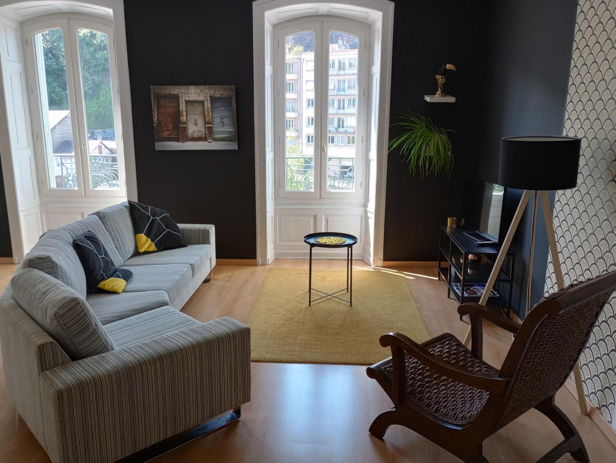 Tulle : Bel Appartement Lumineux En Centre Ville Екстериор снимка